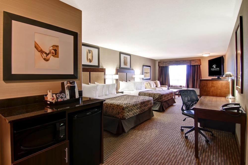 คานัลตา ลัค ลา บิช Hotel Lac La Biche ภายนอก รูปภาพ