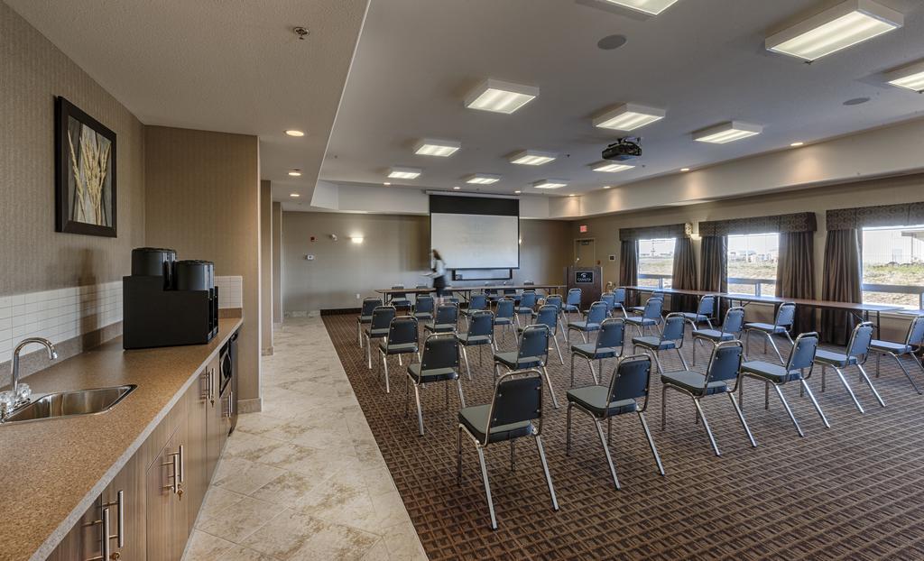 คานัลตา ลัค ลา บิช Hotel Lac La Biche ภายนอก รูปภาพ